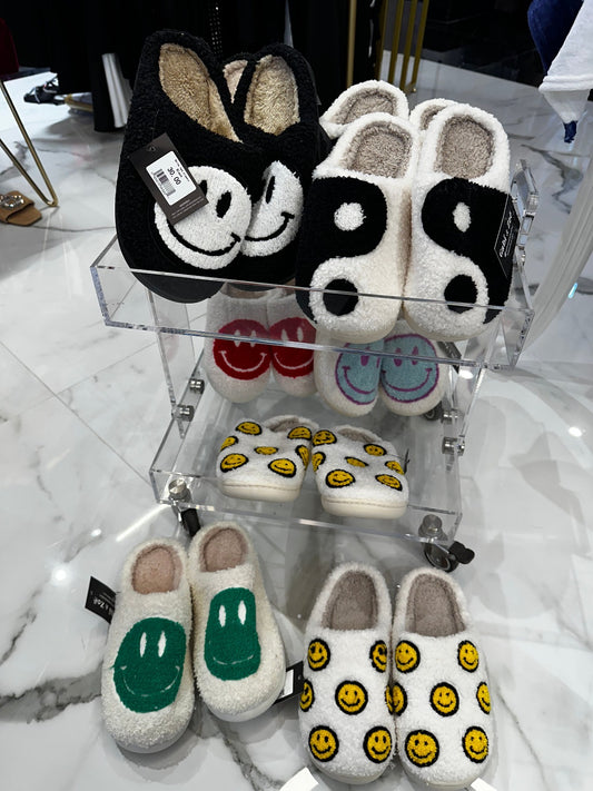 Smiley Face Slippers white