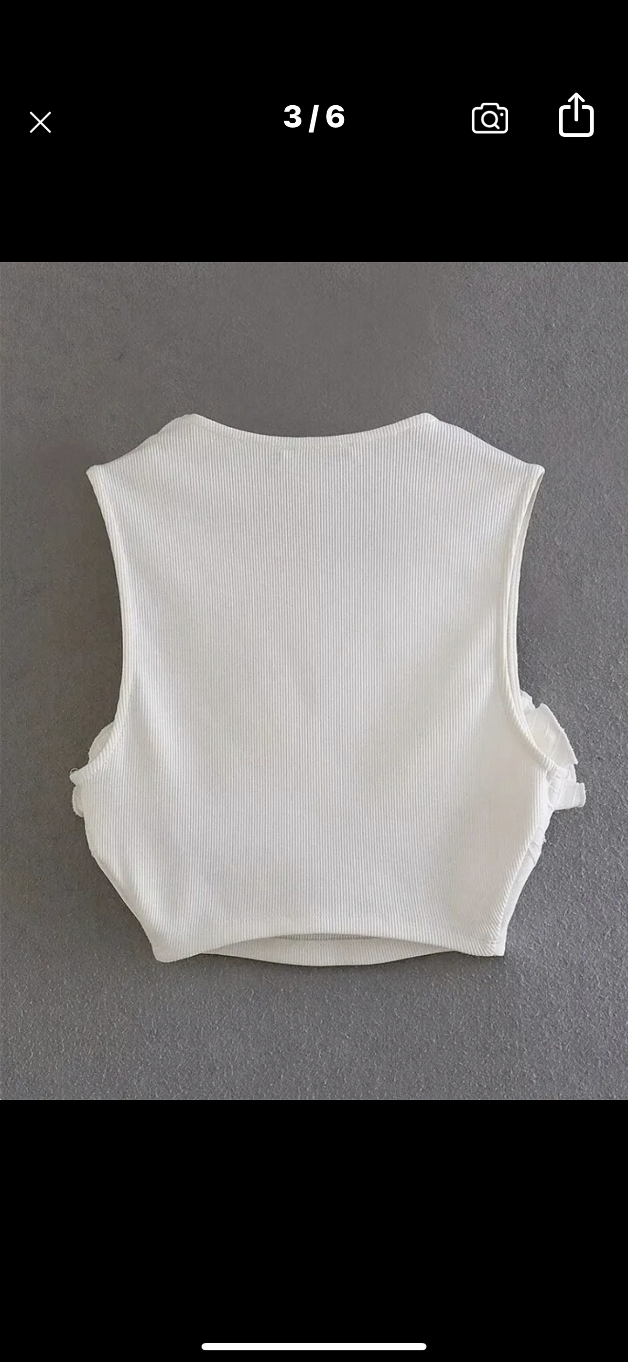 Off white flower appliqué ribbed tank